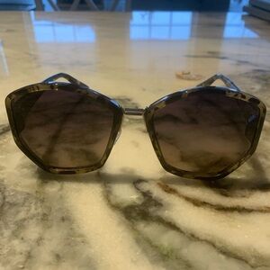 Chic Tortoise Shell Sunglasses